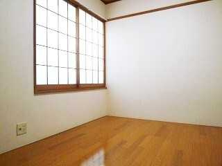 小平市学園西町１丁目のアパート