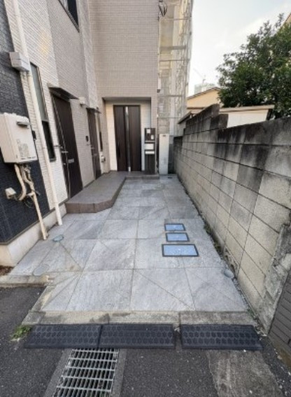 【エントランス】