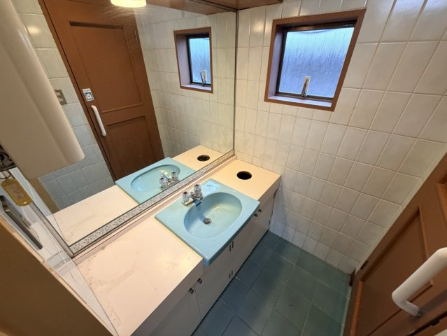 千里丘１丁目店舗の洗面所