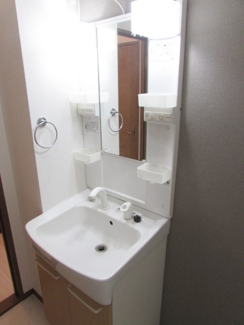 ラフォーレ安倉の洗面所