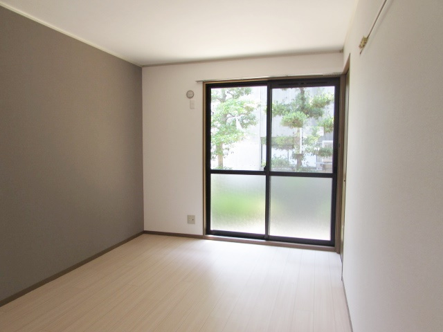 ラフォーレ安倉の居間・リビング