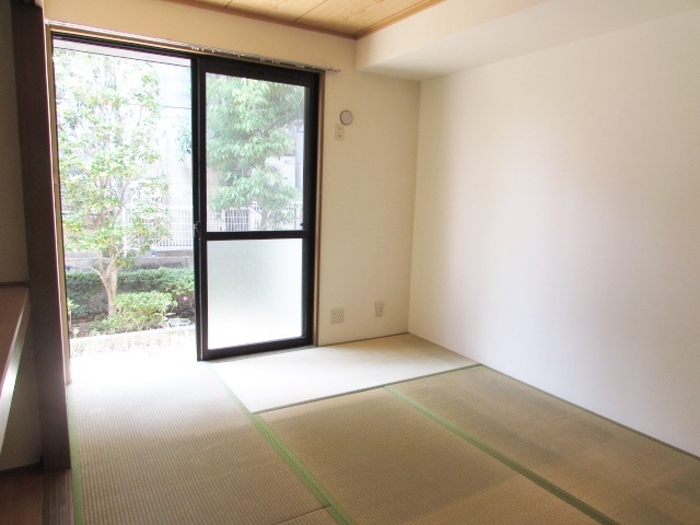 ラフォーレ安倉の和室