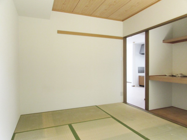 ラフォーレ安倉の和室