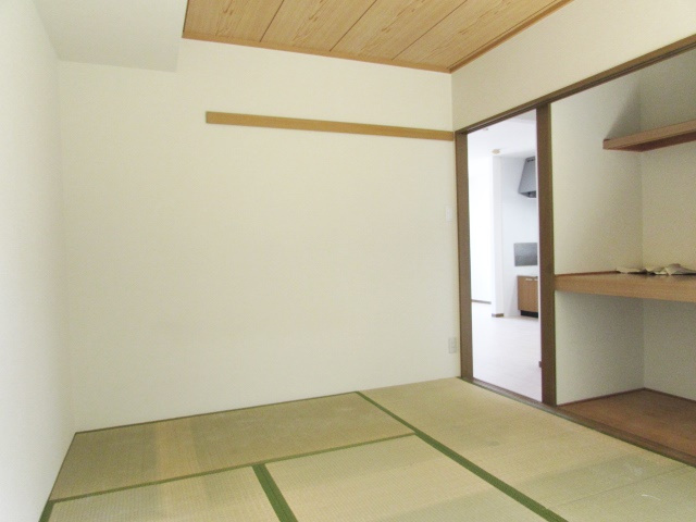 ラフォーレ安倉の和室