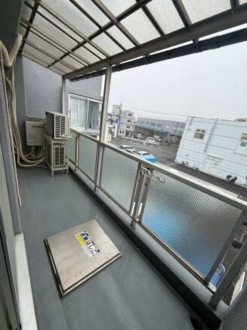 千歳台ヒミコセランのバルコニー|バルコニーからの眺めを楽しみながら食事をしませんか