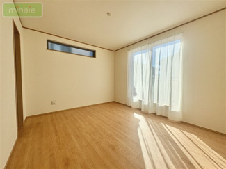 【洋室】 | 小学校7分　中学校6分　幼稚園5分　本北方1　A号棟 | 同タイプ