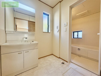 【独立洗面台】 | 小学校7分　中学校6分　幼稚園5分　本北方1　A号棟 | 同タイプ