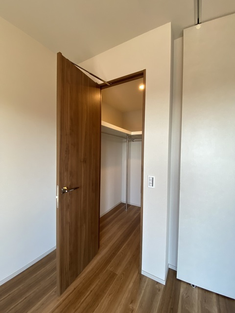 ザ・パークハウス大宮吉敷町翠邸の収納|ウオークインクローゼット！