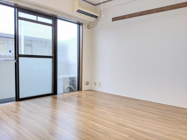 エスポワール湘南の居間・リビング