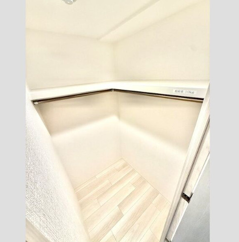 エスリード栄クロスシティの収納