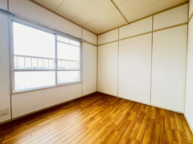 神陵台団地の居間・リビング