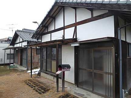 東区上温品３丁目の外観