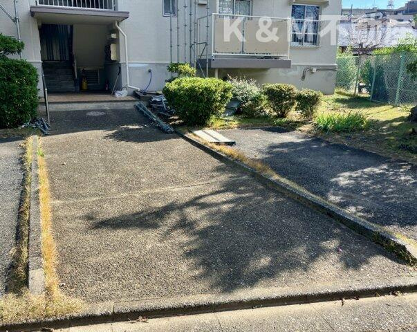 柏グリーンハイツＧ棟の駐車場|駐車場です