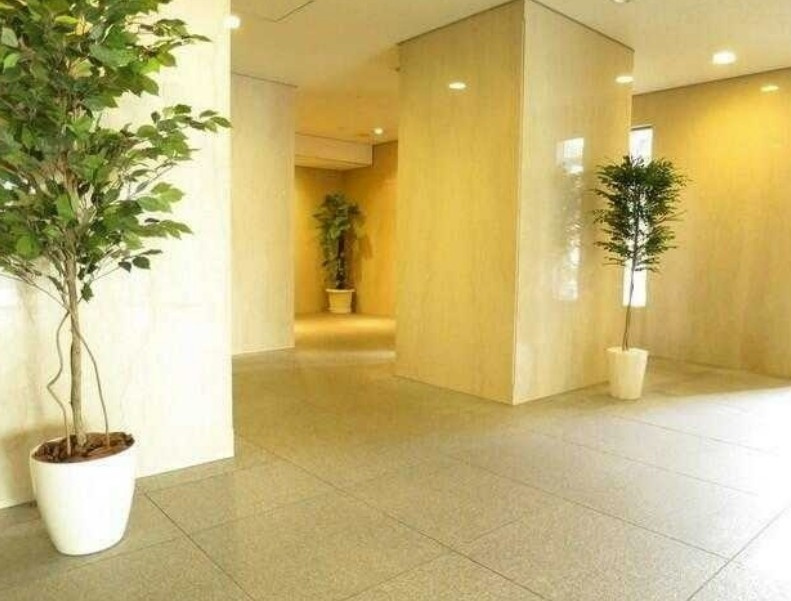 ジ・アパートメント　ヒルトップ中野のロビー