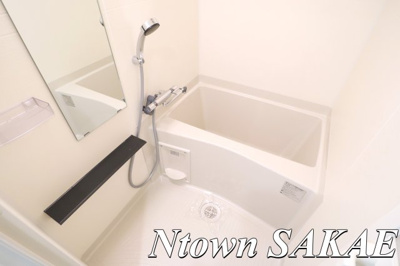 【浴室】 | ディアレイシャス名古屋太閤通Ⅱ | 日々の疲れを癒すお風呂付です