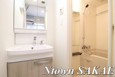 【洗面所】 | ディアレイシャス名古屋太閤通Ⅱ | 明るい洗面所です