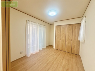 【洋室】 | 小学校7分　中学校6分　幼稚園5分　本北方1　C号棟 | 同タイプ