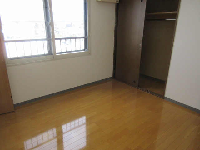 CENTER CTIY5の洋室