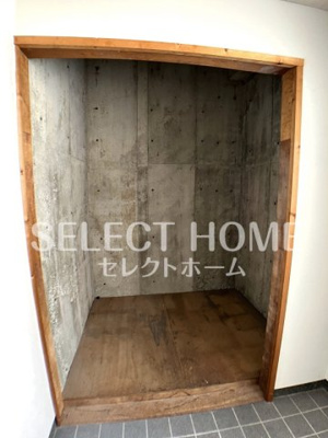  | エムワイビル