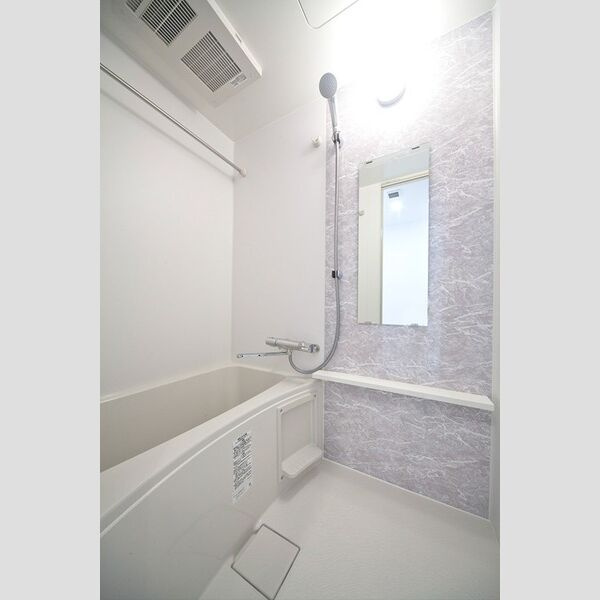 エスリード大須アヴェニューの浴室