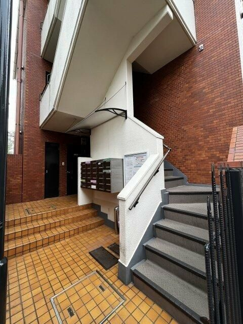 メゾン桜台のエントランス