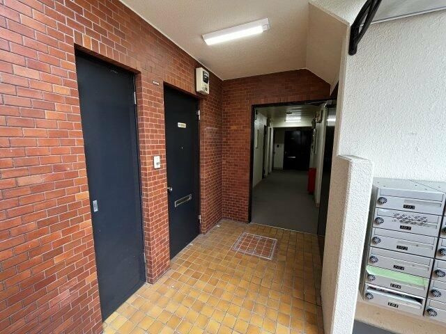 メゾン桜台の玄関