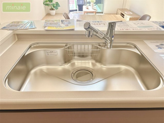 【キッチン】 | 駐車3台　パウダールーム付き　スーパー3分　長期優良住宅　三山　2号棟 | 同タイプ