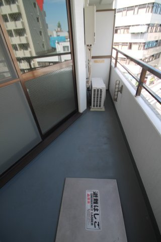 お洗濯にも便利なバルコニー付き