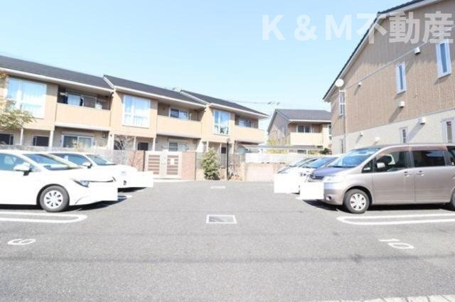 シエルツリー　Ⅱの駐車場|駐車場があるので、車を買う予定の方も安心です