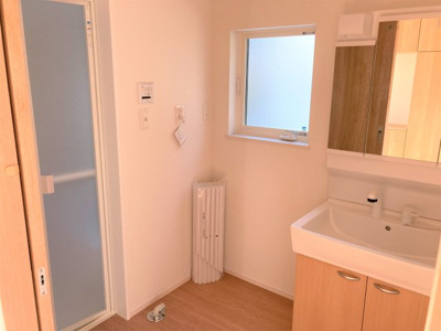 【独立洗面台】 | 【20万円ｷｬｯｼｭﾊﾞｯｸ対象物件】ファーストタウン生駒郡第4斑鳩町目安北 全2棟 2号棟 | 施工例写真