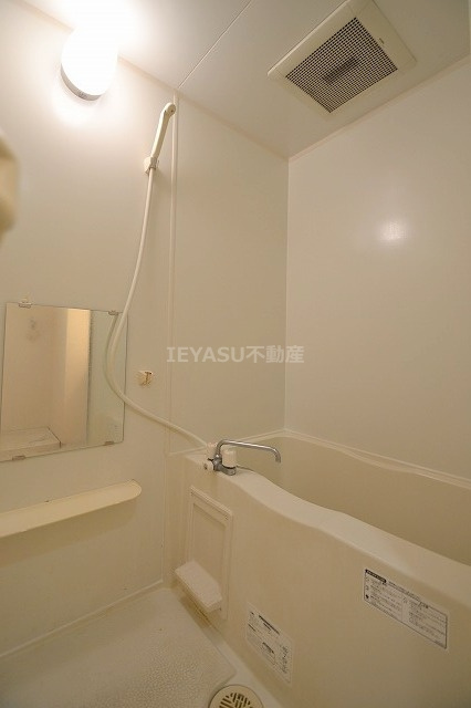 第25友建ビルの浴室