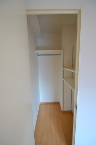 第25友建ビルの収納