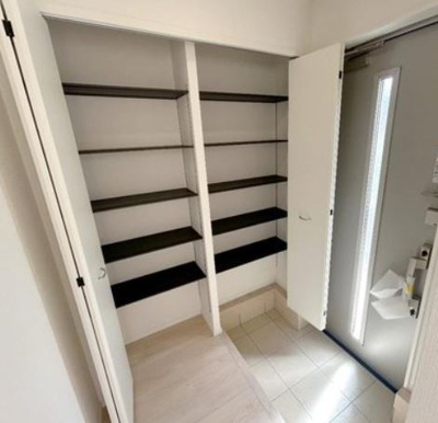 【玄関】 | 池田市井口堂3丁目新築戸建7区画 | 5号棟キッチン