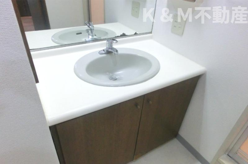 コスモ南柏の洗面所|使いやすい洗面所です