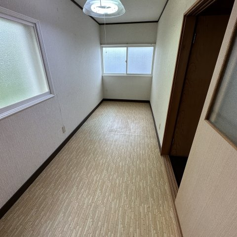 室蘭市水元町8-22戸建の内装