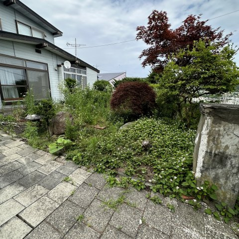 室蘭市水元町8-22戸建の庭