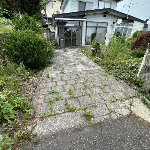 室蘭市水元町8-22戸建の庭