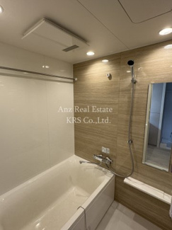 【浴室】 | コンフォリア・リヴ本町WEST Q