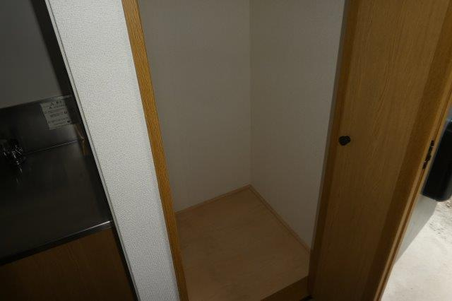 サンコート浜ノ茶屋の収納|玄関横収納