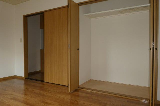 サンコート浜ノ茶屋の洋室