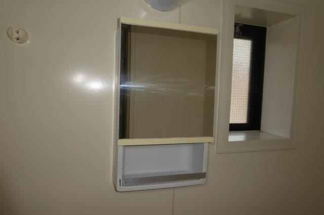 サンコート浜ノ茶屋の収納|浴室鏡収納