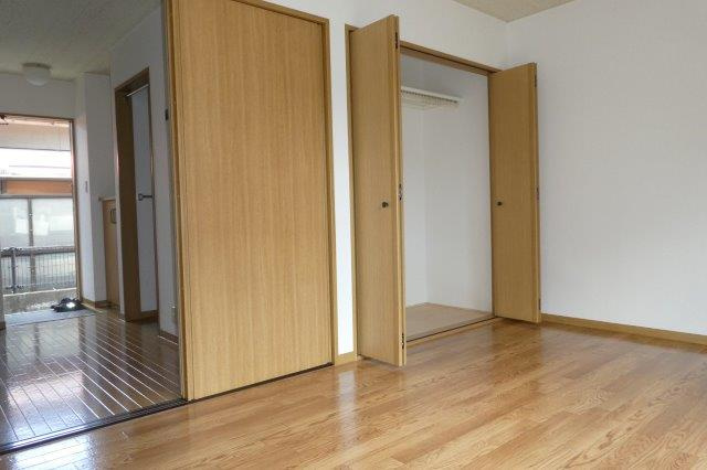 サンコート浜ノ茶屋の寝室|洋室