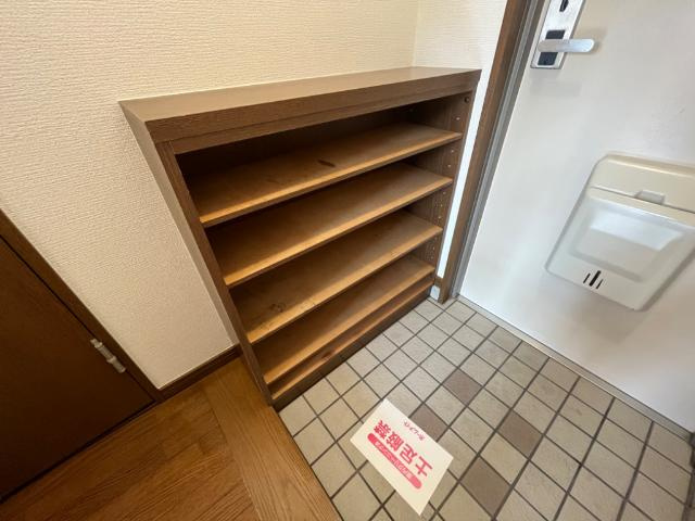 E.クレストの収納|下駄箱
