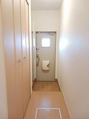 メゾン・ボヌールの玄関|ゆったりとした玄関です