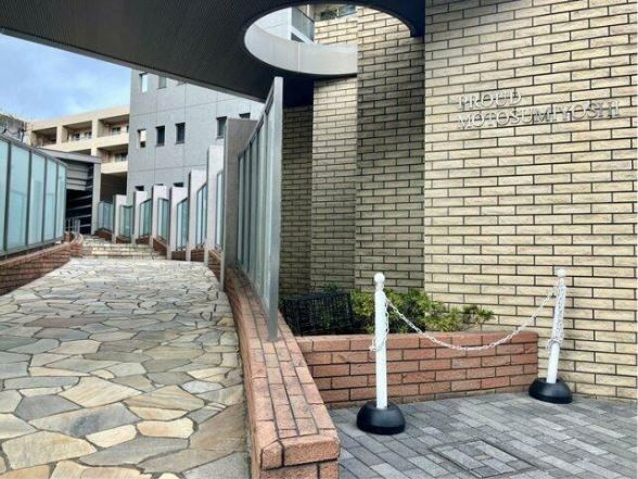 プラウド元住吉のエントランス