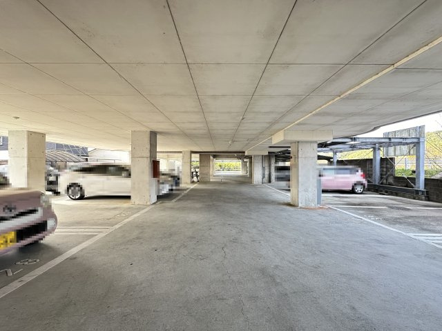 DRハウスⅡの駐車場