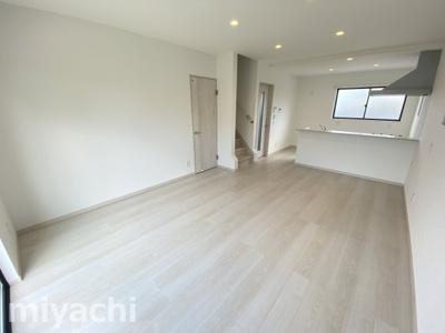 【居間・リビング】 | スクエア春日