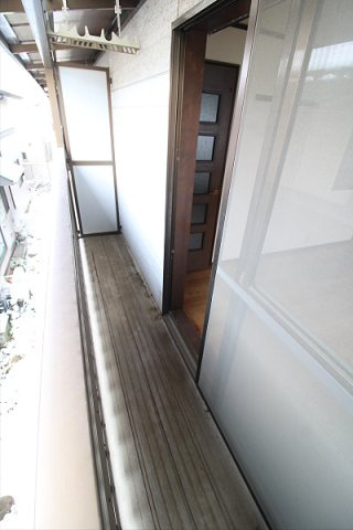 【バルコニー】