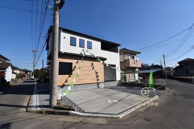 TERRACE　水戸市元吉田町　5期 　2の駐車場|駐車場は十分なスペース。ご家族それぞれが車をご所有の場合や、来客の際も安心です。
内覧可能です。ご予約はHPから、またお電話でもお気軽にどうぞ。