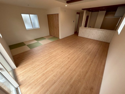 【居間・リビング】 | 南区良町5丁目新築戸建